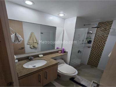 Apartamento en venta en Loma Del Indio, Medellín · foto 13 de 20