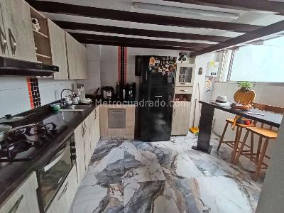 Apartamento de 5 alcobas en venta en Conquistadores, Medellín, 153 m² · foto 3 de 20