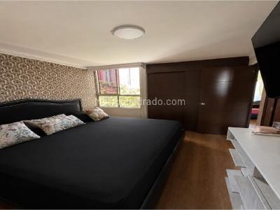 Apartamento de 3 alcobas en venta en Loma De Los Bernal, Medellín, 72 m² · foto 7 de 20