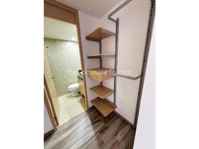 Apartamento de 3 alcobas en venta en Loma De Los Bernal, Medellín, 80 m² · foto 16 de 20