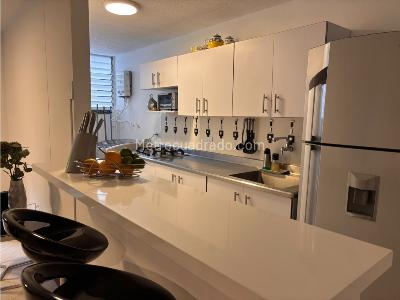 Apartamento en venta en Envigado, Medellín · foto 2 de 15