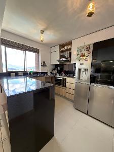 Apartamento de 2 alcobas en venta en Belen Loma De Los Bernal, Medellín, 96 m² · foto 3 de 18
