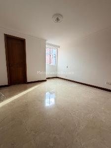Apartamento de 4 alcobas en venta en Laureles, Medellín, 181 m² · foto 15 de 20