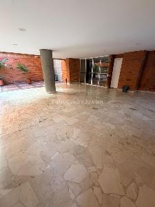 Apartamento de 4 alcobas en venta en Laureles, Medellín, 181 m² · foto 20 de 20
