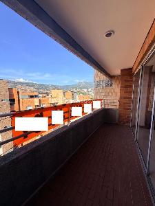 Apartamento de 4 alcobas en venta en Laureles, Medellín, 181 m² · foto 3 de 20