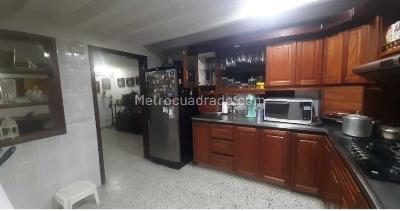 Casa de 4 alcobas en venta en Belen La Nubia, Medellín, 119 m² · foto 3 de 12