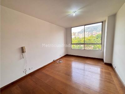 Apartaestudio en venta en Patio Bonito, Medellín, 48 m² · foto 2 de 20