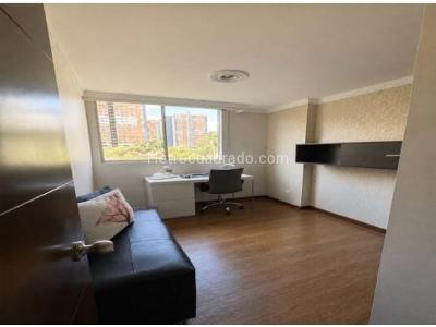 Apartamento de 3 alcobas en venta en Loma De Los Bernal, Medellín, 72 m² · foto 11 de 20