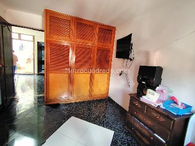 Apartamento de 4 alcobas en venta en Obrero, Bello, 113 m² · foto 12 de 19