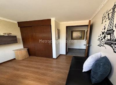 Apartamento de 3 alcobas en venta en Loma De Los Bernal, Medellín, 72 m² · foto 18 de 19