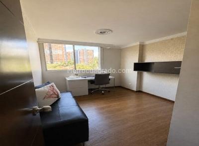 Apartamento de 3 alcobas en venta en Loma De Los Bernal, Medellín, 72 m² · foto 19 de 19