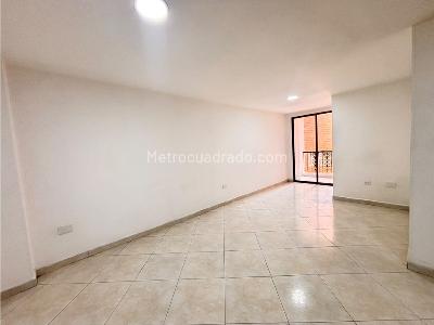 Apartamento de 2 alcobas en venta en Restrepo Naranjo, Sabaneta, 84 m² · foto 2 de 11