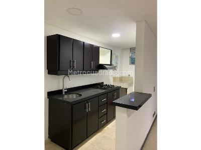 Apartamento en venta en Belen Loma De Los Bernal, Medellín · foto 5 de 13