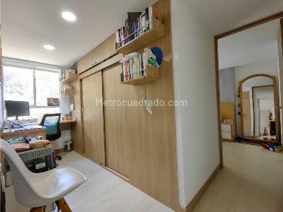 Apartaestudio en venta en Loma Del Indio, Medellín, 60 m² · foto 14 de 20