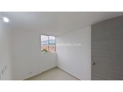 Apartamento de 3 alcobas en venta en Aralias, Bello, 55 m² · foto 15 de 20