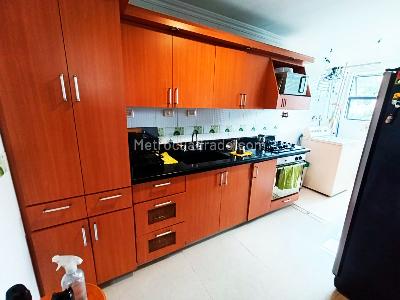 Apartamento de 4 alcobas en venta en El Poblado La Florida, Medellín, 145 m² · foto 7 de 20