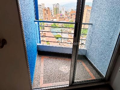 Apartamento en venta en Boston, Medellín · foto 3 de 20