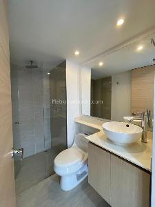 Apartamento de 2 alcobas en venta en Belen Loma De Los Bernal, Medellín, 84 m² · foto 9 de 13
