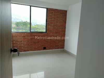 Apartamento en venta en La Almeria, Medellín · foto 7 de 17