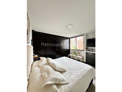 Apartamento en venta en Loma De Los Bernal, Medellín · foto 15 de 20
