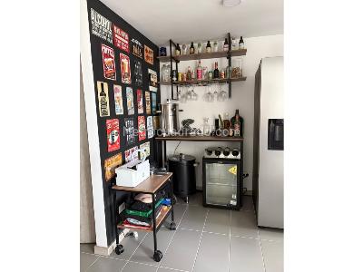 Apartamento de 2 alcobas en venta en Loma De Los Bernal, Medellín, 71 m² · foto 19 de 20