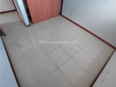 Apartamento de 3 alcobas en venta en Loma De Los Bernal, Medellín, 84 m² · foto 17 de 20