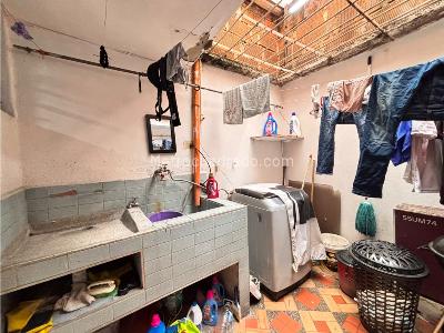 Casa de 4 alcobas en venta en Buenos Aires, Medellín, 153 m² · foto 3 de 18