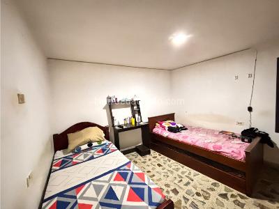 Casa de 4 alcobas en venta en Buenos Aires, Medellín, 153 m² · foto 4 de 18