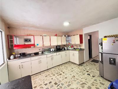 Casa de 4 alcobas en venta en Buenos Aires, Medellín, 153 m² · foto 7 de 18