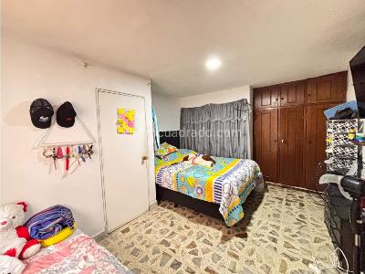 Casa de 4 alcobas en venta en Buenos Aires, Medellín, 153 m² · foto 8 de 18