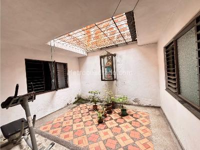 Casa de 4 alcobas en venta en Buenos Aires, Medellín, 153 m² · foto 9 de 18