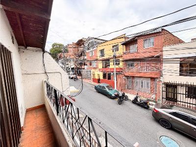 Casa de 4 alcobas en venta en Buenos Aires, Medellín, 153 m² · foto 15 de 18