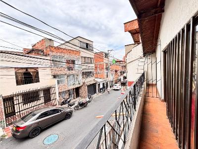 Casa de 4 alcobas en venta en Buenos Aires, Medellín, 153 m² · foto 16 de 18