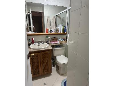 Apartaestudio en venta en Loma De Los Bernal, Medellín, 38 m² · foto 5 de 11