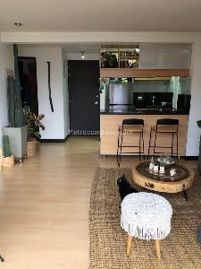 Apartamento en venta en Belen Loma De Los Bernal, Medellín · foto 3 de 15