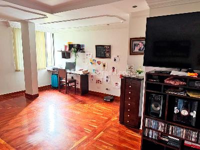 Apartamento de 5 alcobas en venta en Laureles, Medellín, 280 m² · foto 6 de 16