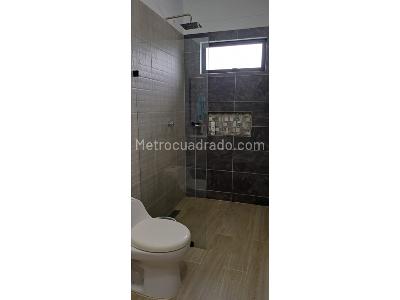 Apartamento de 2 alcobas en venta en Loma De Los Bernal, Medellín, 68 m² · foto 19 de 19