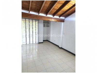 Casa de 3 alcobas en venta en La Pilarica, Medellín, 130 m² · foto 7 de 11