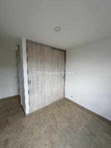 Apartamento de 2 alcobas en venta en Belen Loma De Los Bernal, Medellín, 68 m² · foto 10 de 18