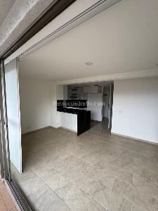 Apartamento de 2 alcobas en venta en Belen Loma De Los Bernal, Medellín, 68 m² · foto 5 de 18