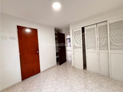 Apartamento de 4 alcobas en venta en Loma Del Indio, Medellín, 80 m² · foto 11 de 20