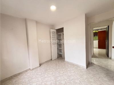 Apartamento de 4 alcobas en venta en Loma Del Indio, Medellín, 80 m² · foto 12 de 20