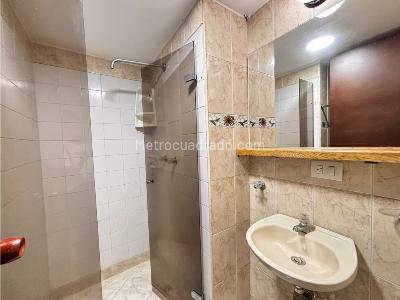 Apartamento de 4 alcobas en venta en Loma Del Indio, Medellín, 80 m² · foto 15 de 20