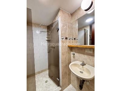 Apartamento de 4 alcobas en venta en Loma Del Indio, Medellín, 80 m² · foto 16 de 20