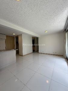 Apartamento de 3 alcobas en venta en Belen Loma De Los Bernal, Medellín, 80 m² · foto 3 de 15