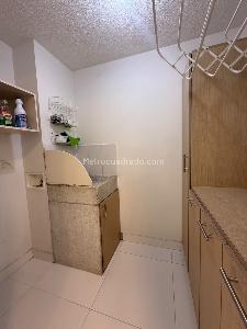 Apartamento de 3 alcobas en venta en Belen Loma De Los Bernal, Medellín, 80 m² · foto 5 de 15