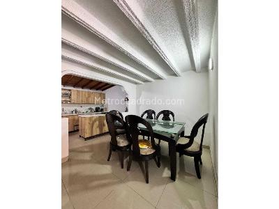 Casa de 4 alcobas en venta en Belen La Nubia, Medellín, 160 m² · foto 4 de 10