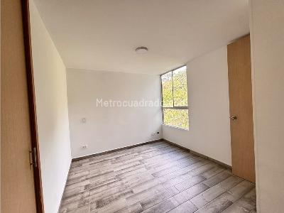 Apartamento de 3 alcobas en venta en El Chigui, Envigado, 67 m² · foto 11 de 20