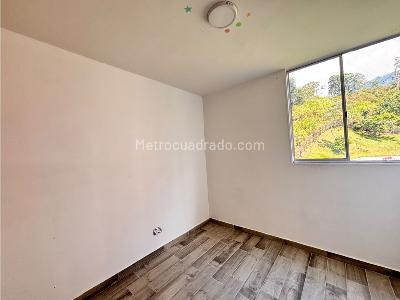 Apartamento de 3 alcobas en venta en El Chigui, Envigado, 67 m² · foto 14 de 20