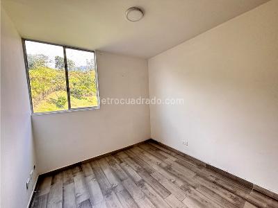 Apartamento de 3 alcobas en venta en El Chigui, Envigado, 67 m² · foto 16 de 20